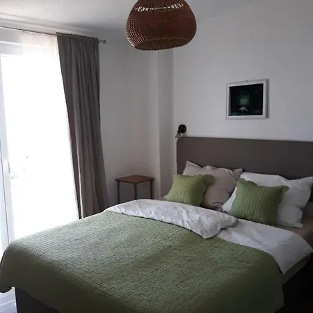 Holiday House Olivia Vila