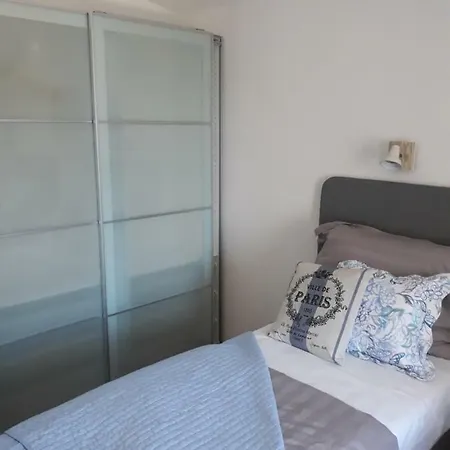 Holiday House Olivia Vila