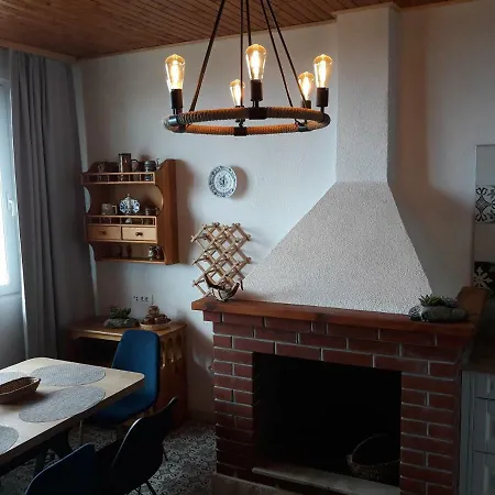 Holiday House Olivia Vila