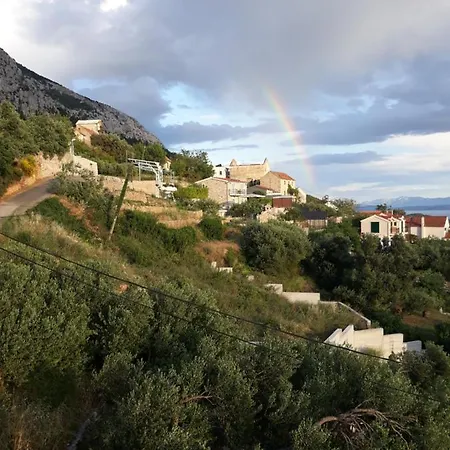 Holiday House Olivia Vila *